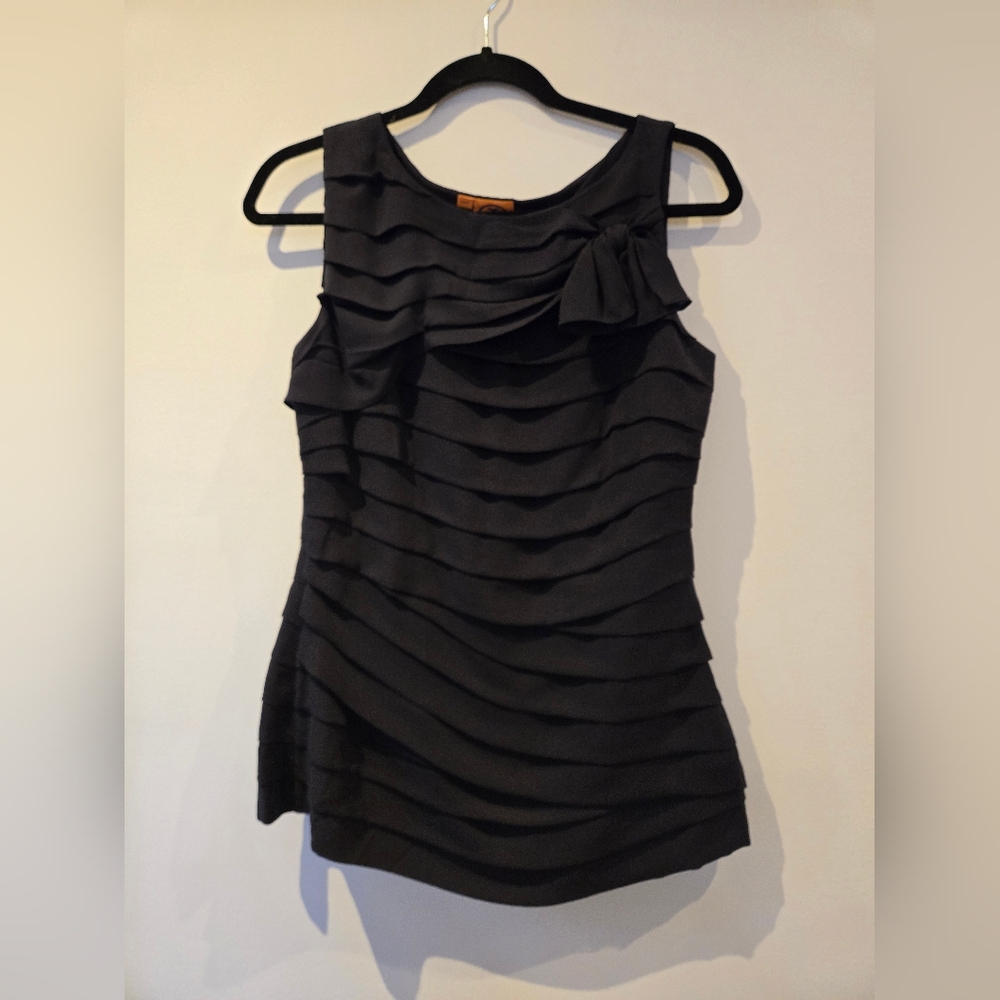 Tory Burch Navy Tiered Bow Top Size 6
